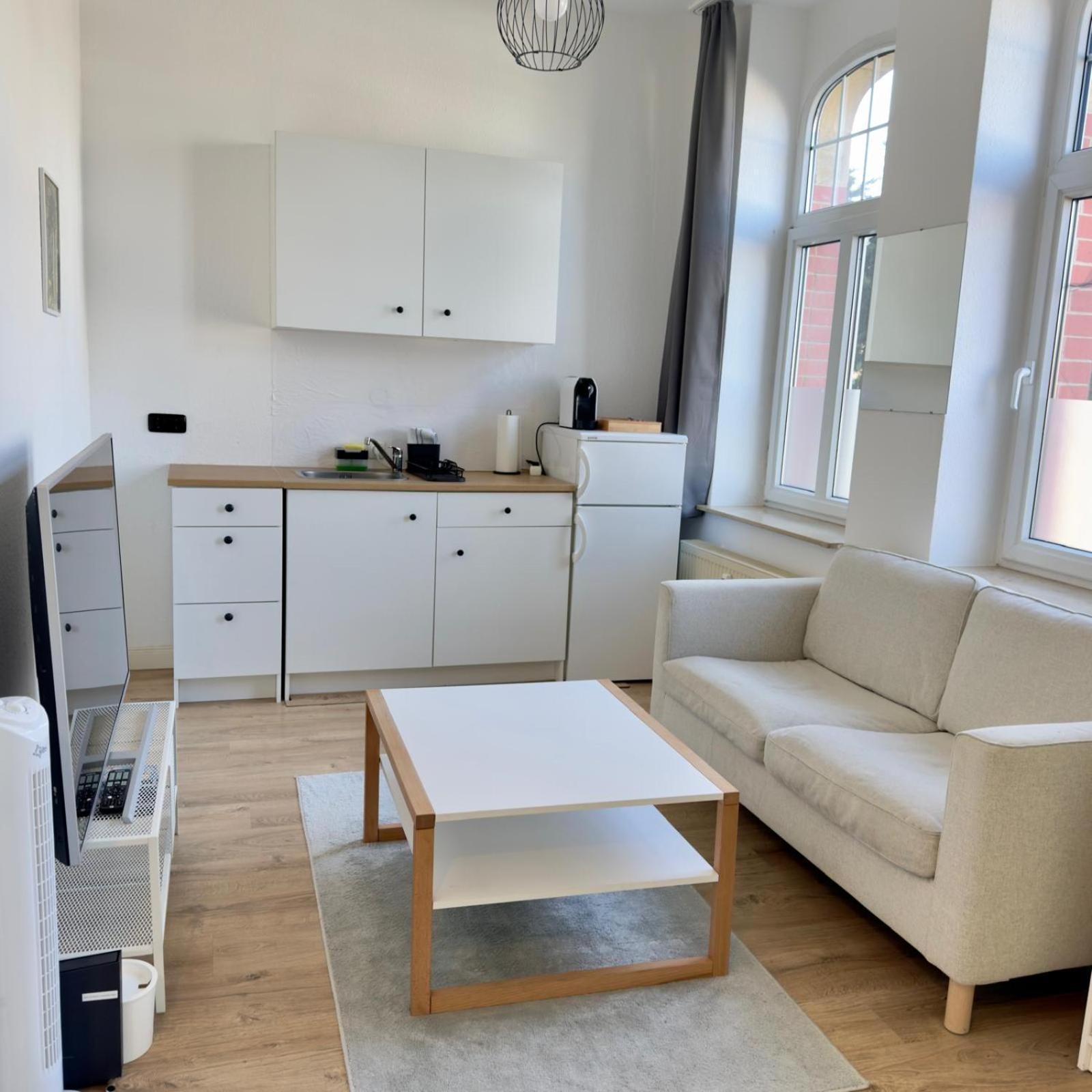 Raha Apartments - Charmantes Studio-Apartment - Hbf - Gratis Parkplatz Erfurt Exterior photo